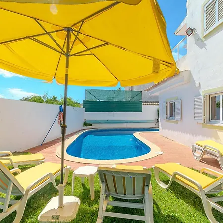 Hébergement de vacances Amendoeira-pool Heated - By Algarkasa Guia (Faro)