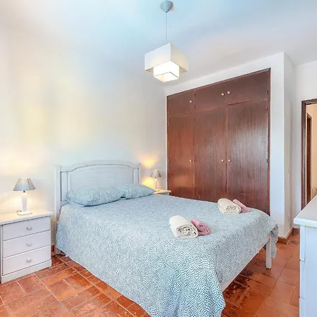 Amendoeira-pool Heated - By Algarkasa Guia (Faro)